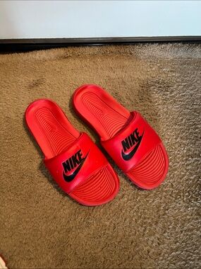 Nike slides